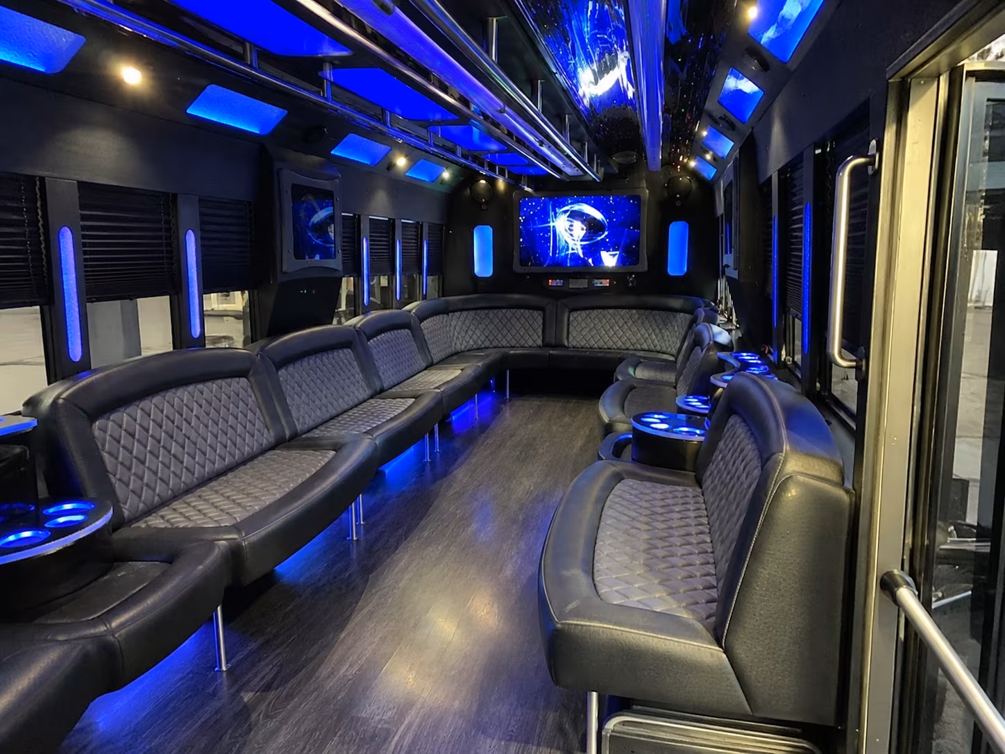 Bowling Green Birthday, Sweet 16, & Quinceañera Party Bus Rentals