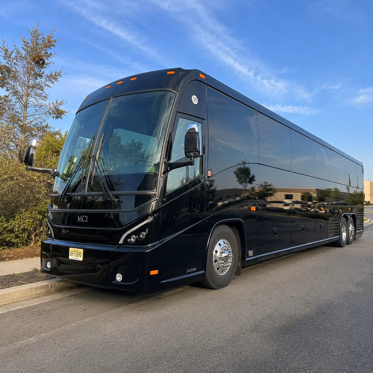 Louisville Airport Shuttle & Transportation party bus exterior