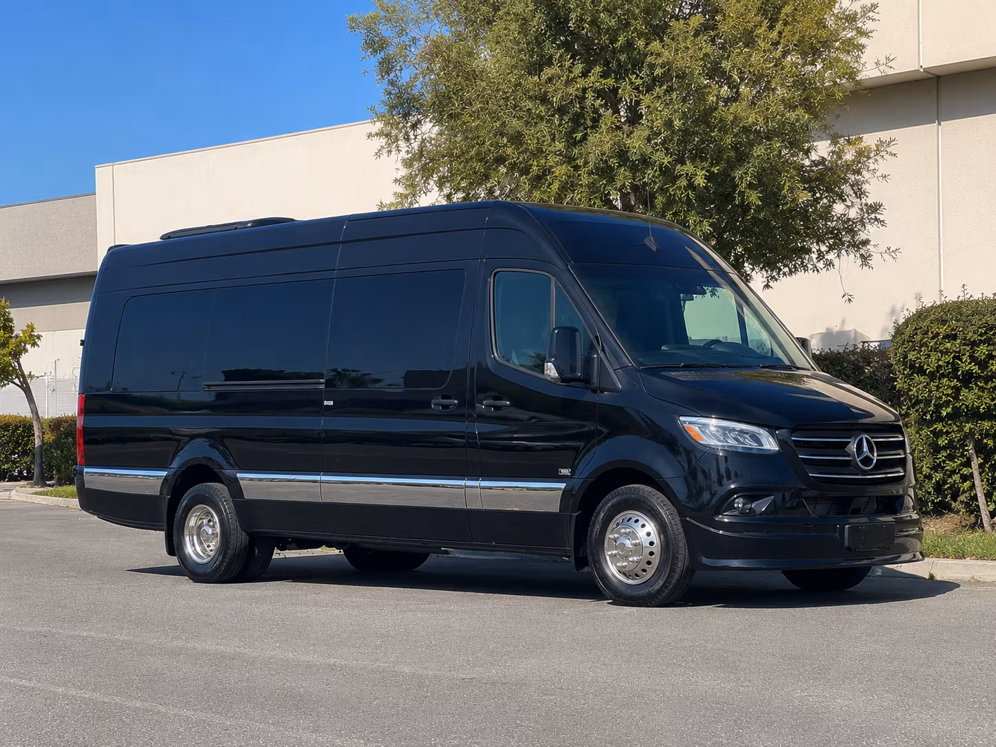 Louisville Airport Shuttles & Transportation