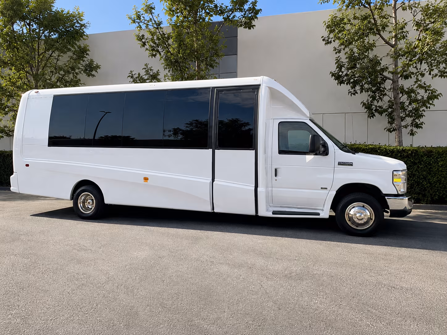 Louisville Corporate Transportation party bus exterior